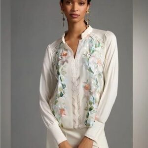 Tiny by Anthropologie Hartford Ivory Floral Embroidered Top size XS